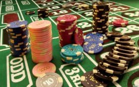 pp6 Online Slots မြန်မာ ဖုန်းဖြင့် Slots ကစားနေသူ